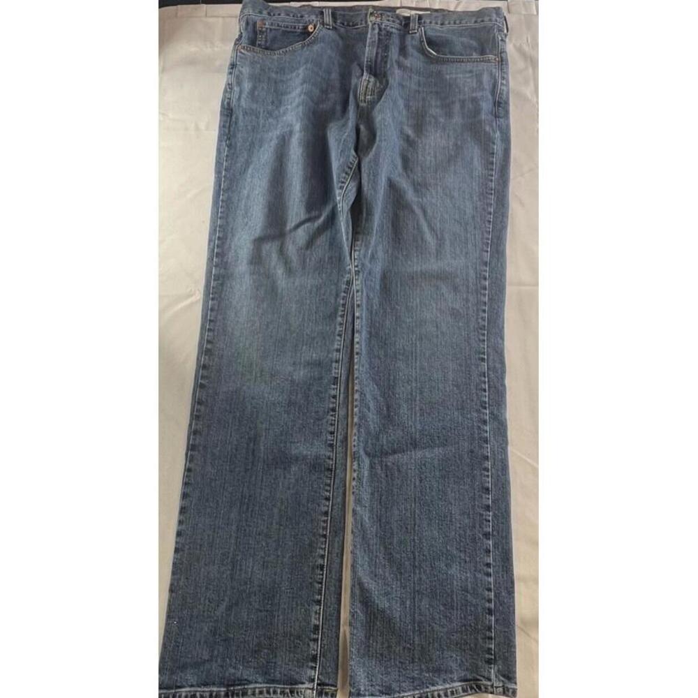 Cremieux Mens Medium Blue Denim Straight Leg Jeans 5 Pocket Design W 38xL33